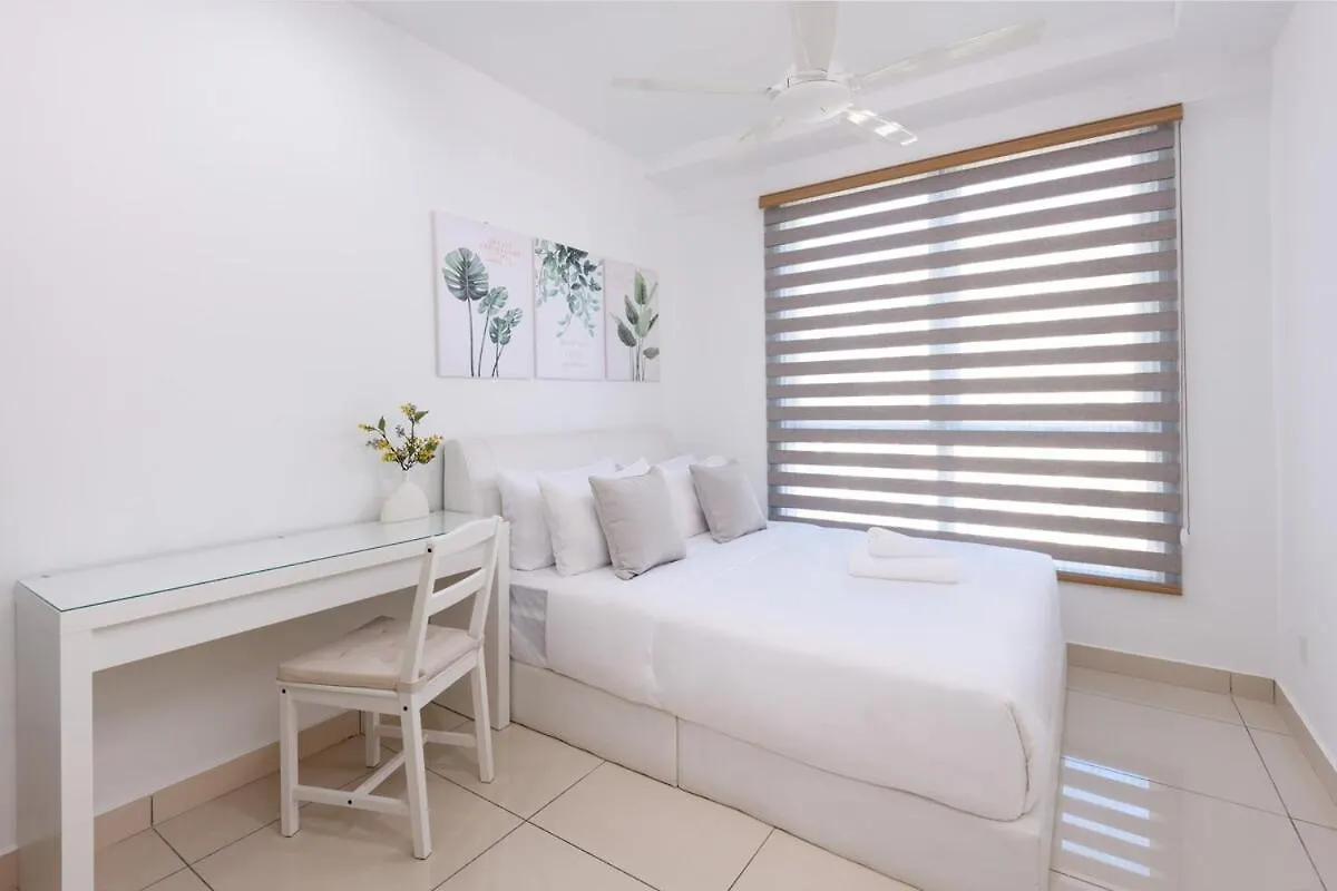 2R2B Lovely Home 1-8Pax Gurney Mansion One George Town 0*,  Ma­lay­sia