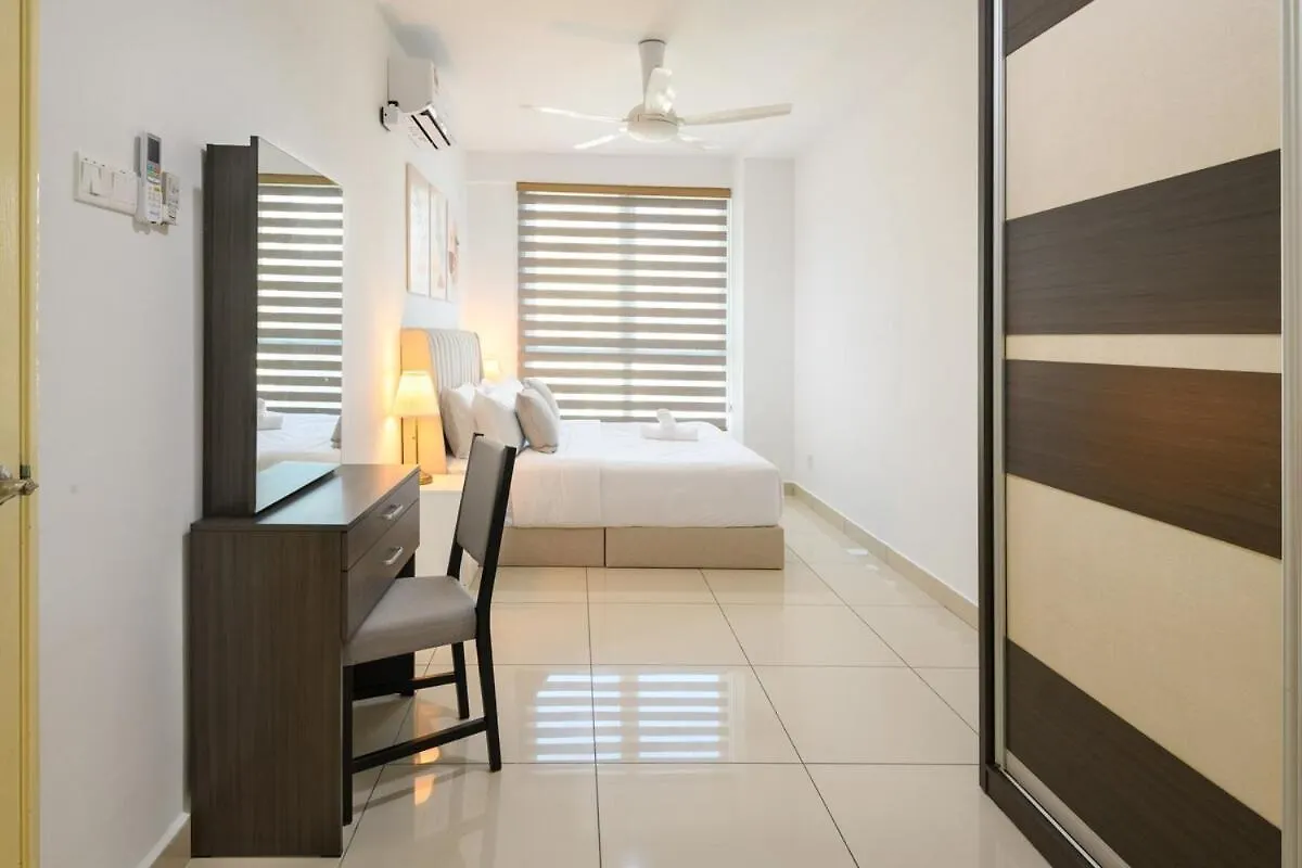 2R2B Lovely Home 1-8Pax Gurney Mansion One George Town